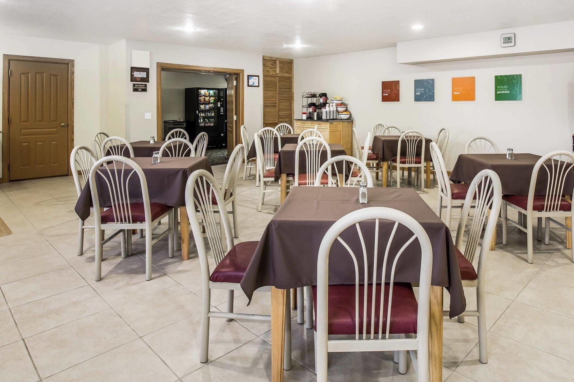 Comfort Inn Worland Hwy 16 To Yellowstone Bagian luar foto